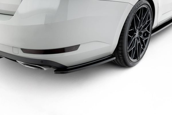 Bakre Flaps V.1 Skoda Superb Liftback / Combi Mk3