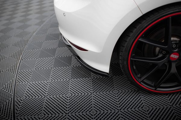 Bakre Flaps V.1 VW Golf 7 R / R-Line