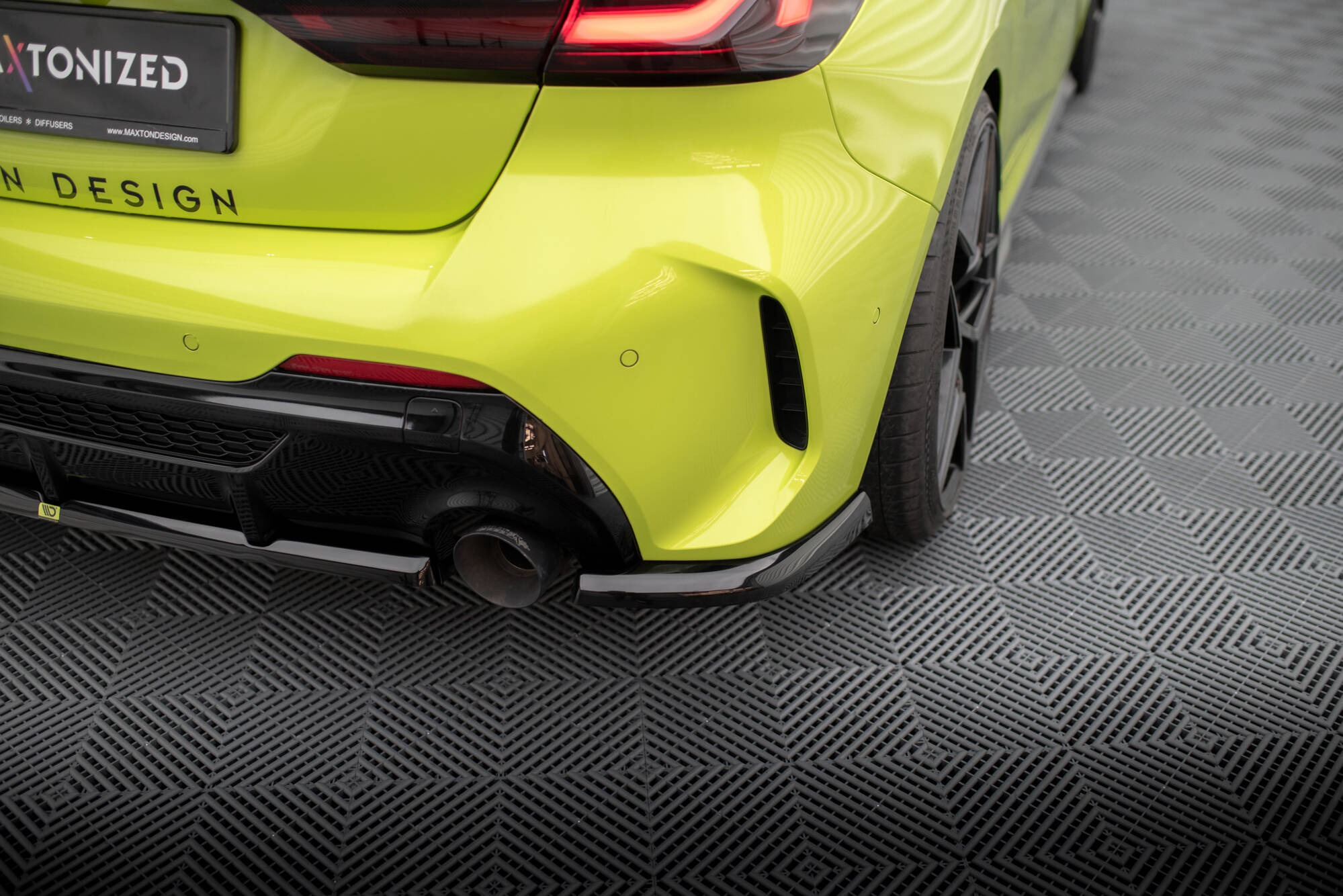 Bakre Flaps V.11 BMW 1 M-Pack / M135i F40