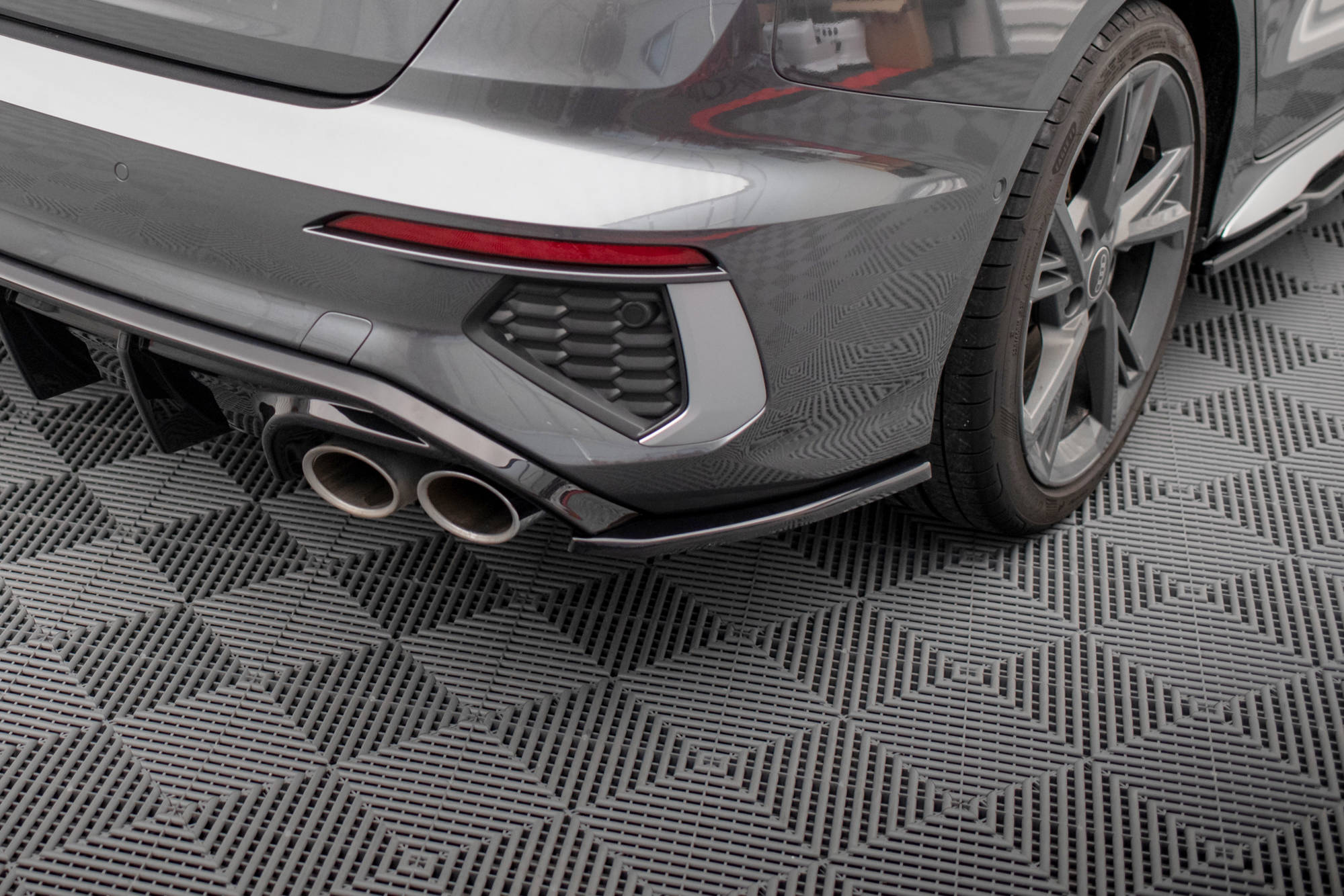 Bakre Flaps V.2 Audi S3 Sedan 8Y