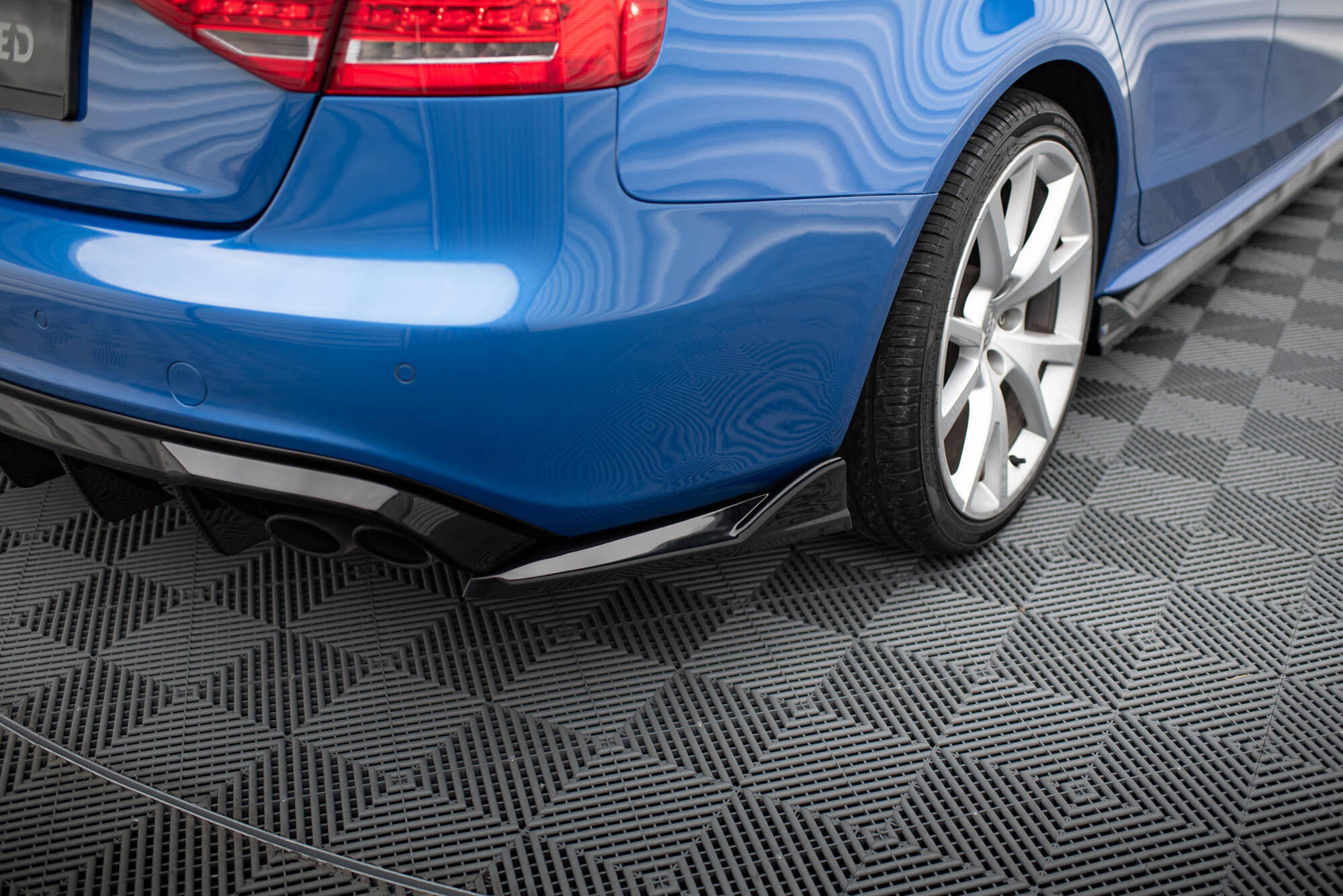 Bakre Flaps V.2 Audi S4 Sedan B8