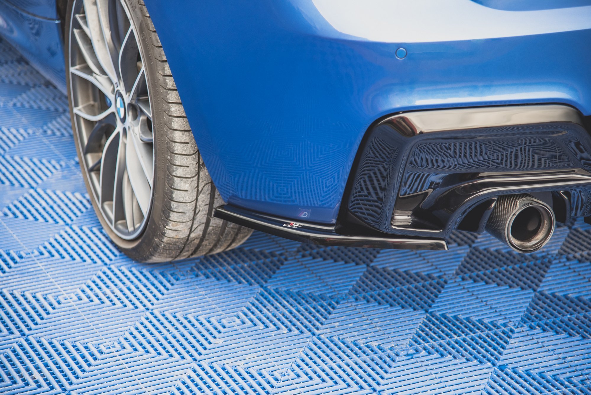 Bakre Flaps V.2 (Med splitter V.1) BMW M135i F20