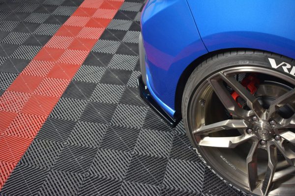 Bakre Flaps V.2 (Med splitter V.1) Ford Focus Hatchabck ST-Line