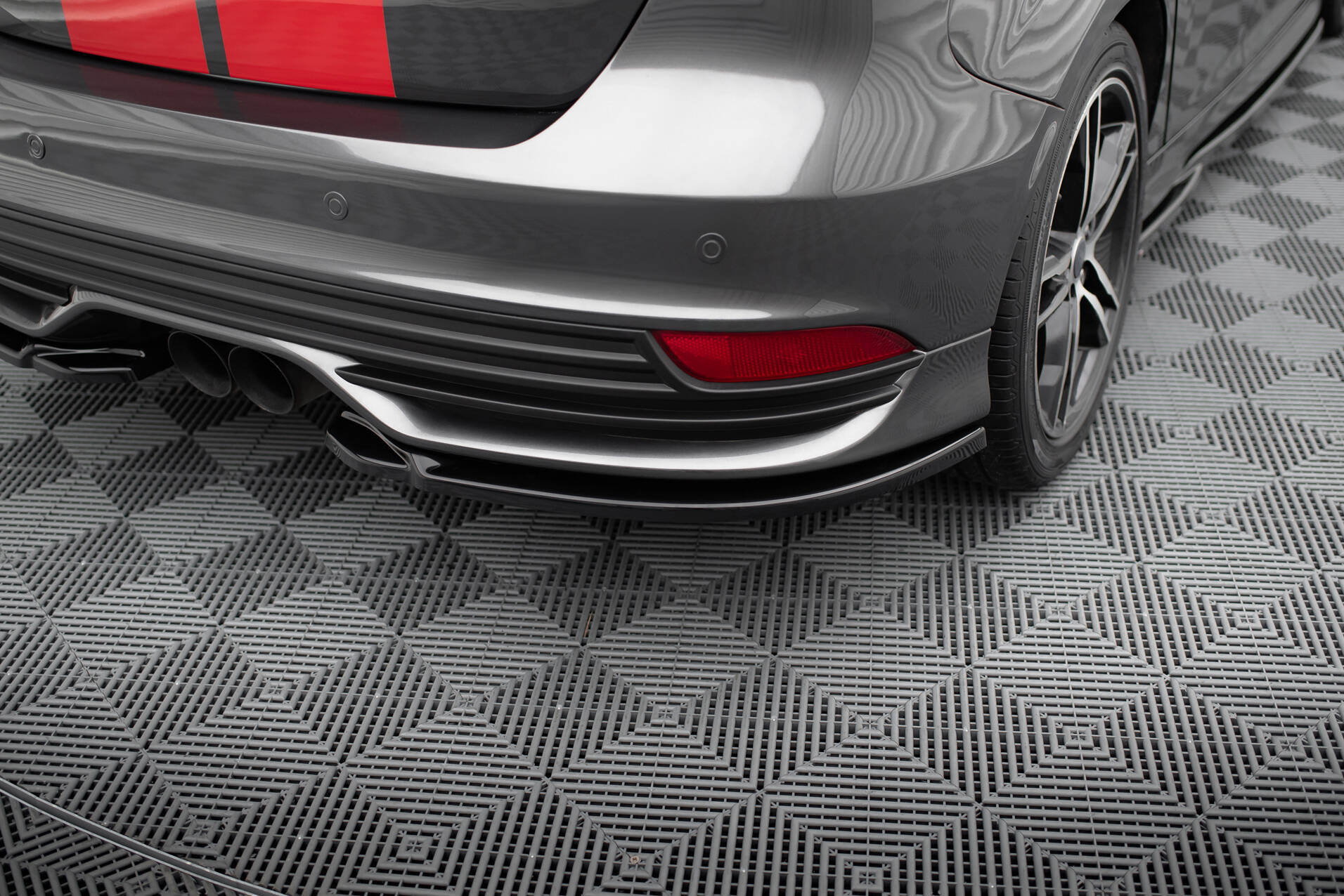 Bakre Flaps V.2 Ford Focus ST Mk3 Facelift