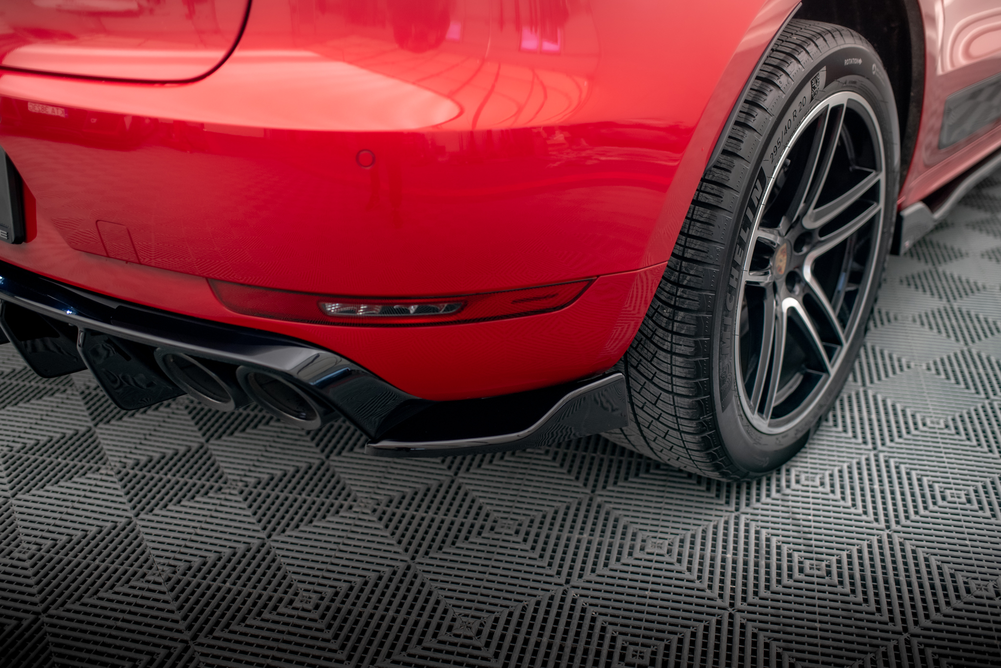 Bakre Flaps V.2 Porsche Macan GTS / Sport Design Mk1 Facelift