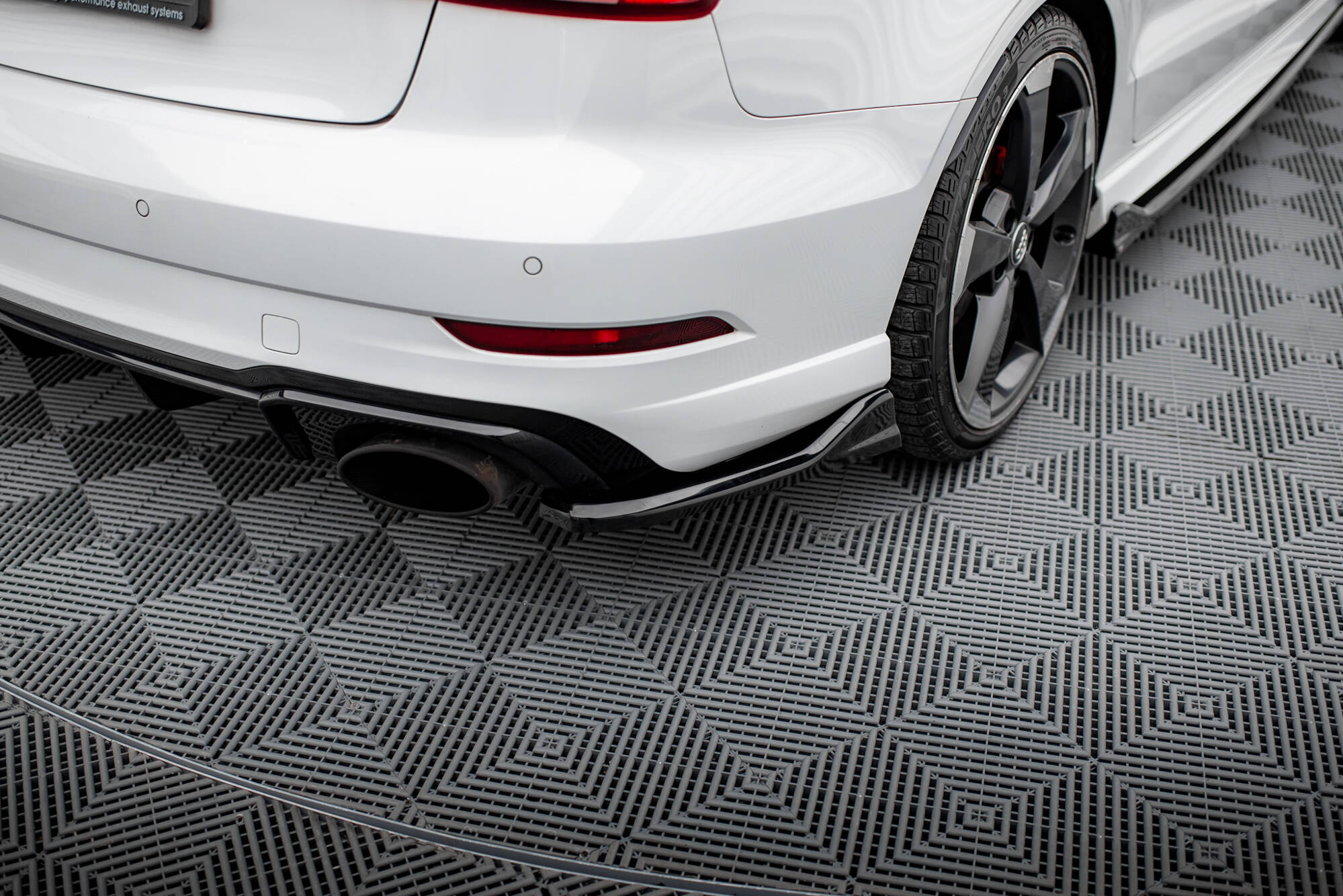 Bakre Flaps V.3 Audi RS3 Sedan 8V Facelift