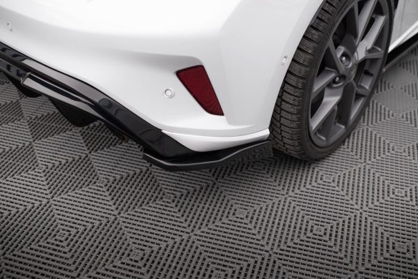 Bakre Flaps V.3 (Med splitter V.2) Ford Focus Hatchback ST Mk4