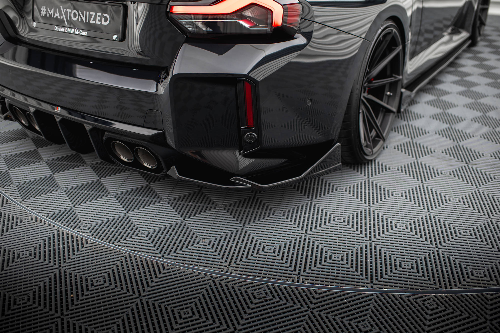 Bakre Flaps V.6 (Med splitter V.2) BMW M2 G87