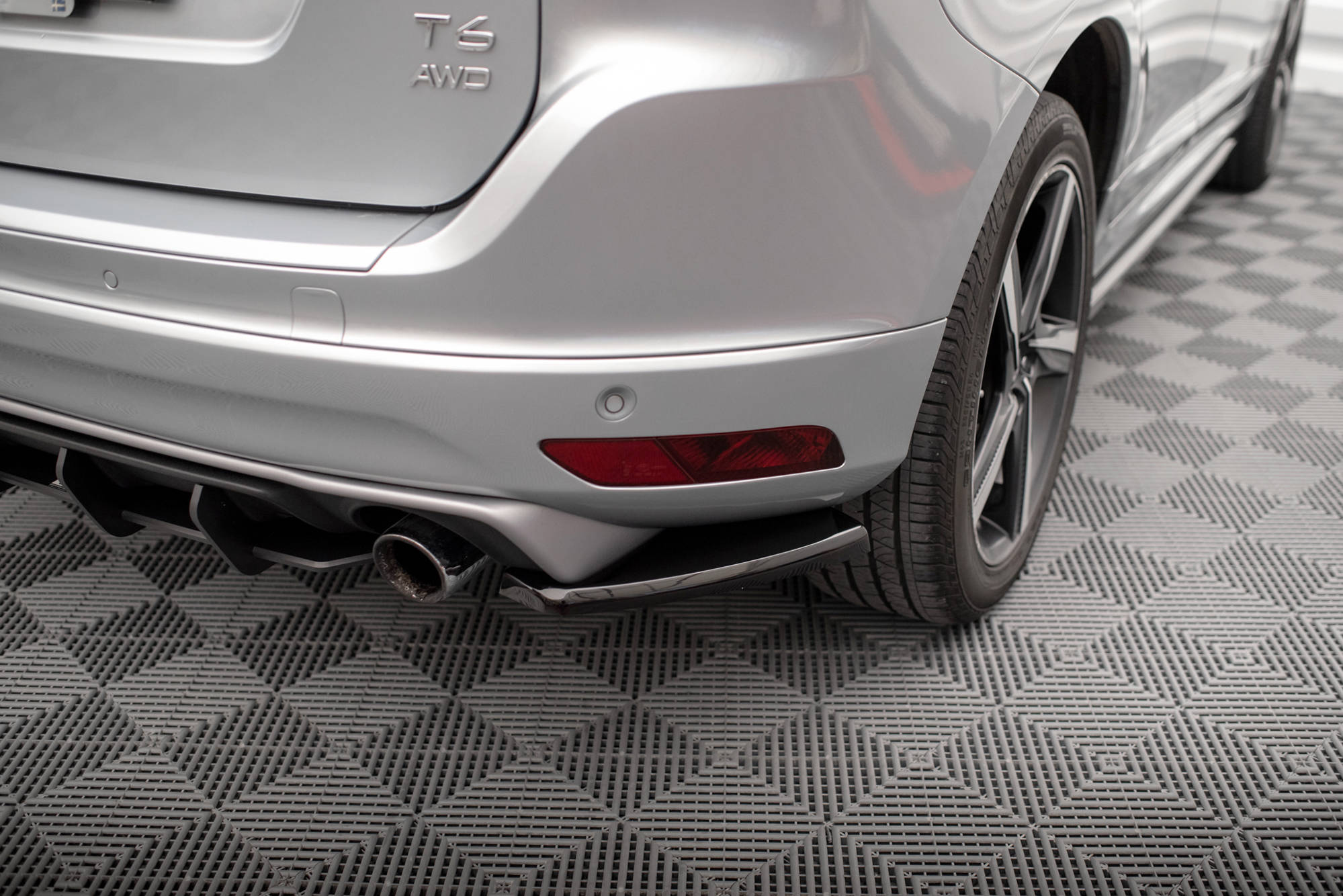 Bakre Flaps Volvo XC60 R-Design Mk1 Facelift