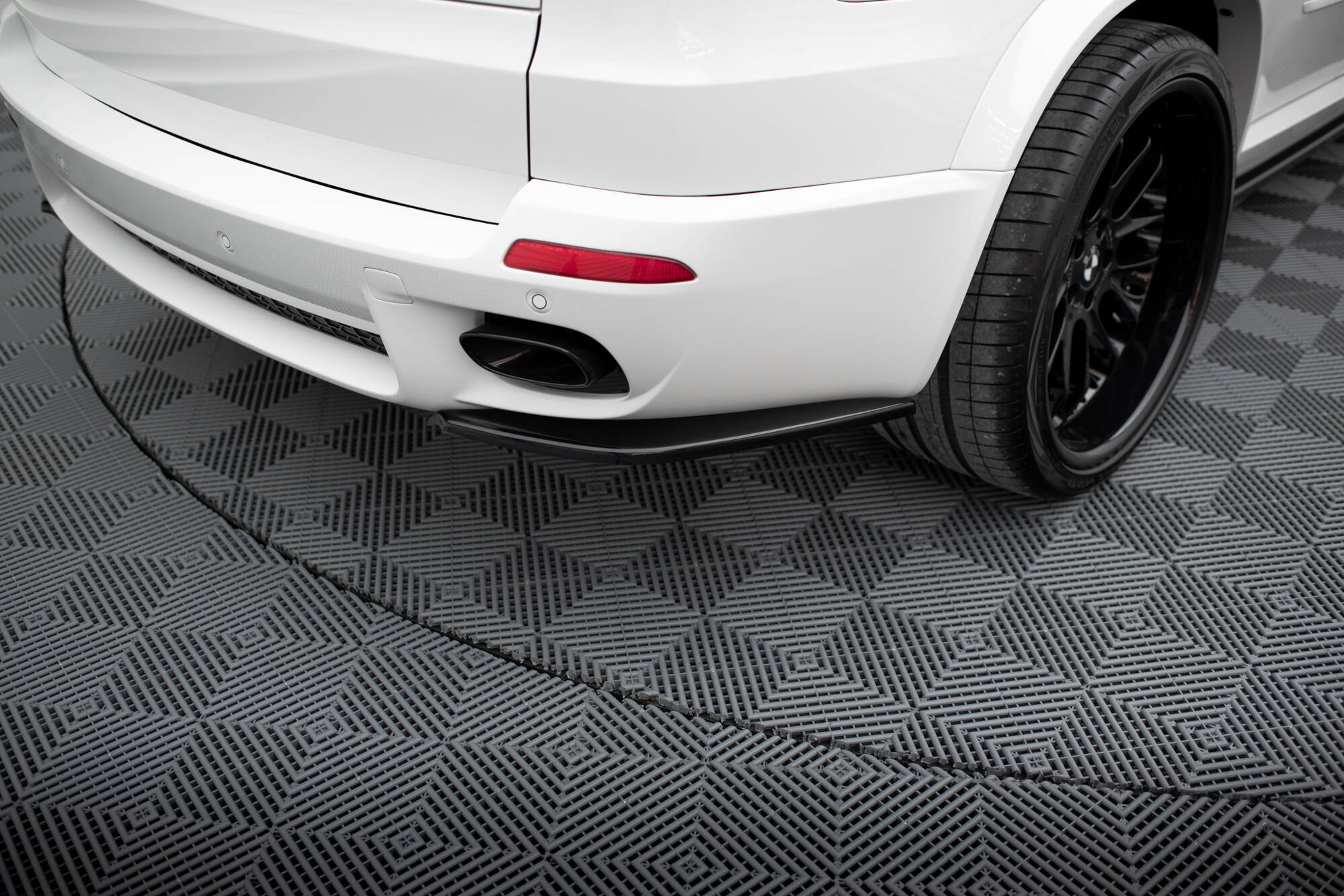 Bakre Flaps BMW X5 E70 Facelift M-pack