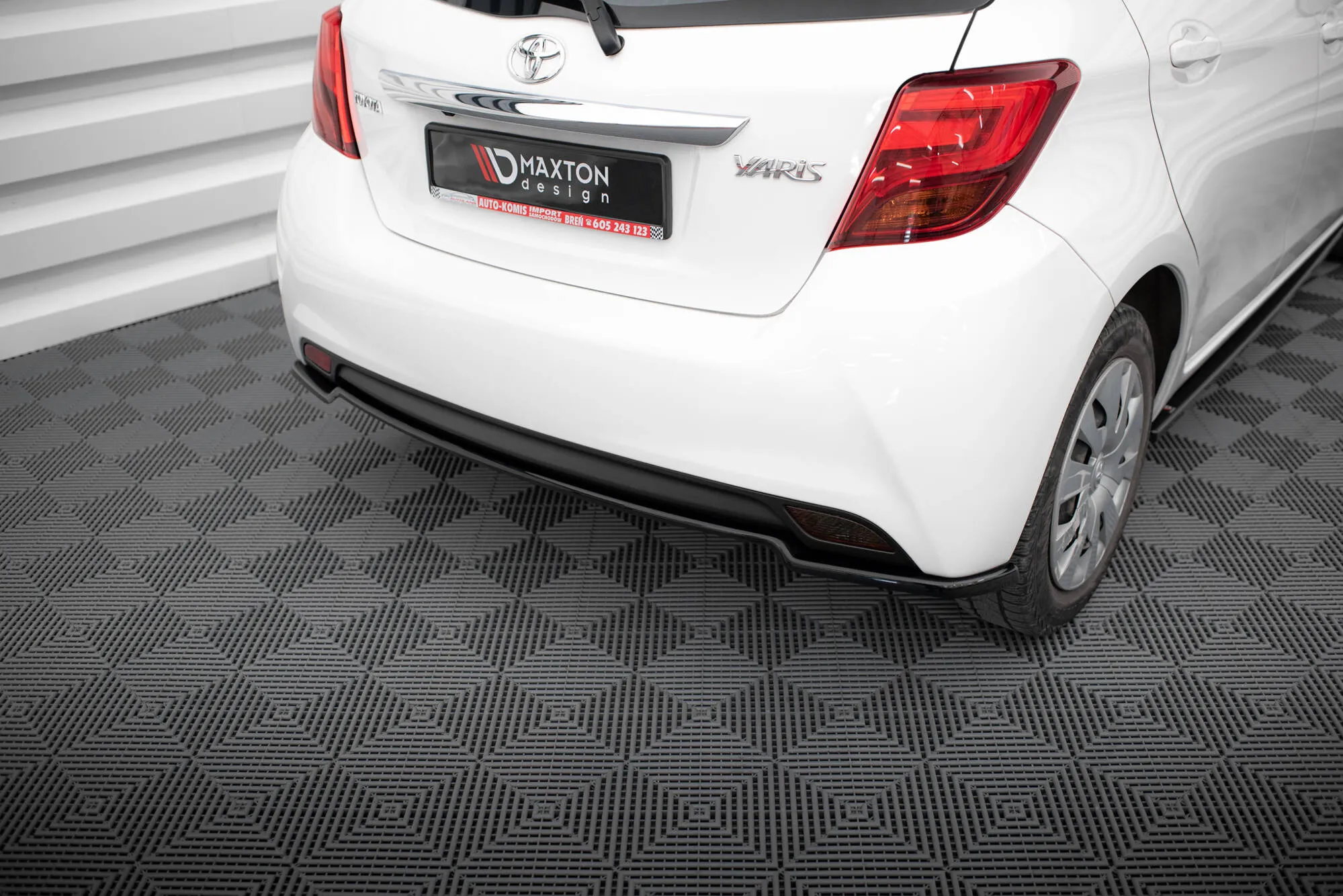 Diffuser Toyota Yaris Mk3 Facelift
