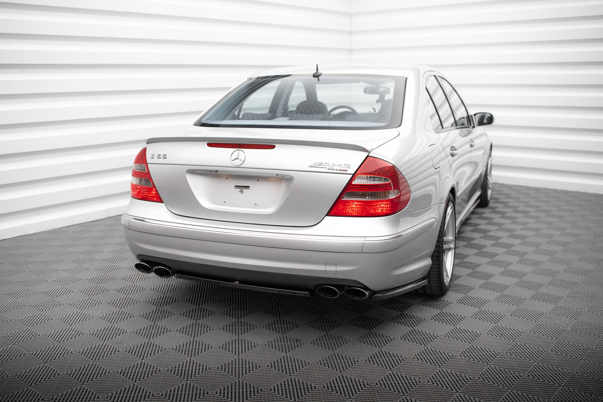 Diffuser Mercedes-Benz E 55 AMG W211