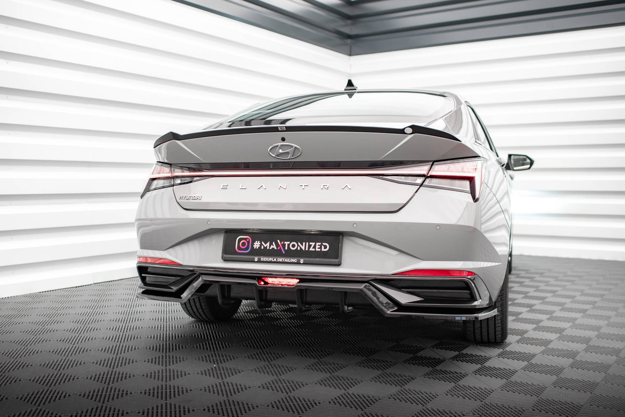 Diffuser Hyundai Elantra Mk7