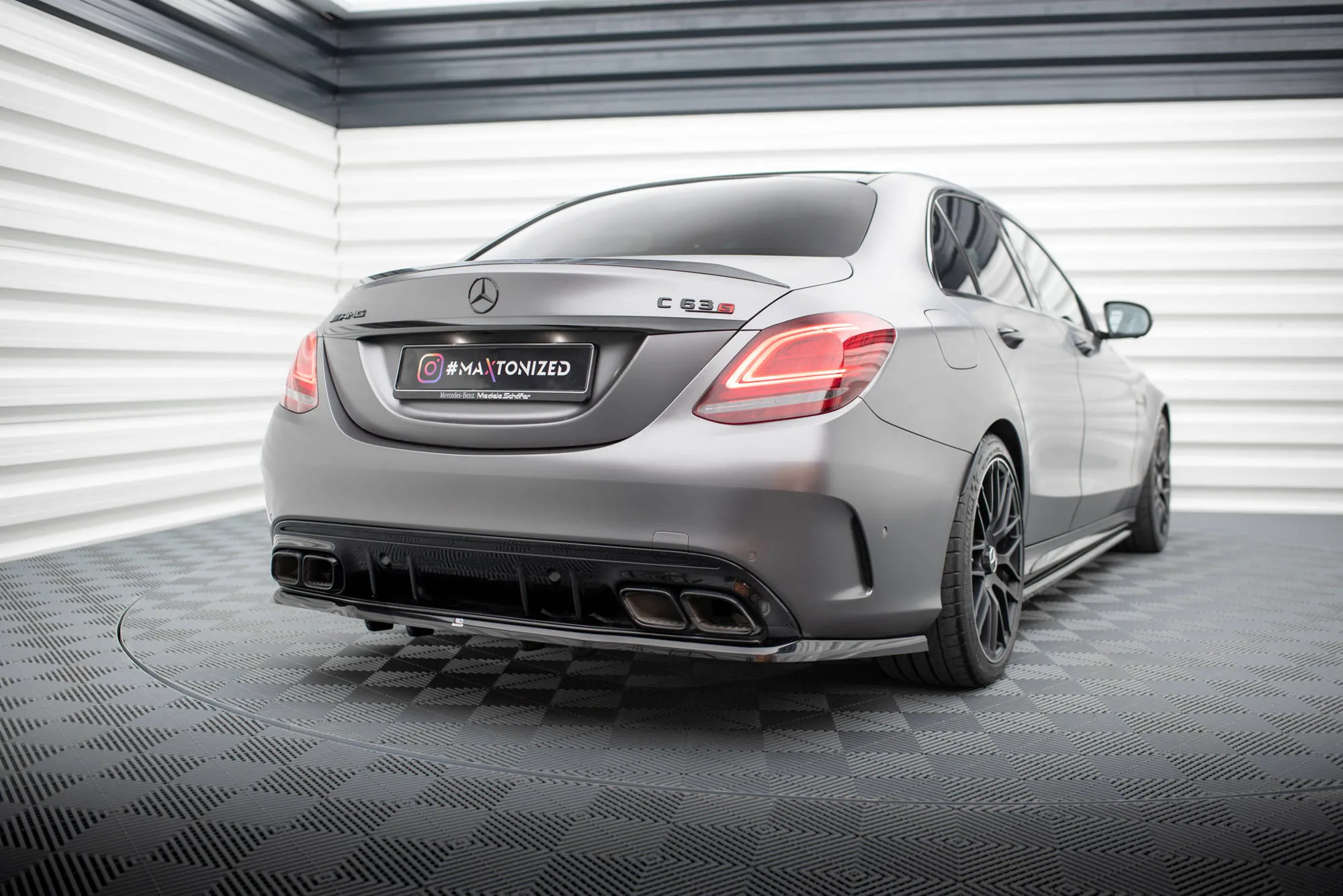 Diffuser Mercedes-AMG C63 Sedan / Estate W205 Facelift