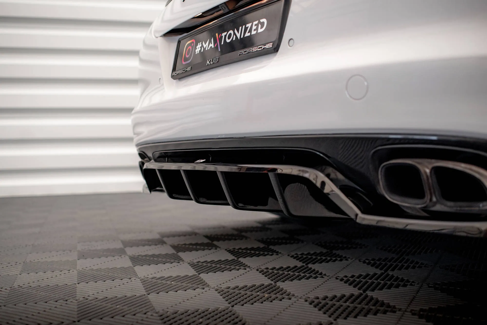 Diffuser Porsche Panamera Turbo 970 - Bilde 4