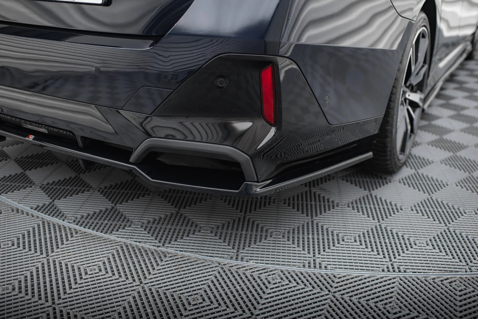 Diffuser V.2 BMW 5 / i5 M-Pack G60 - Bilde 2