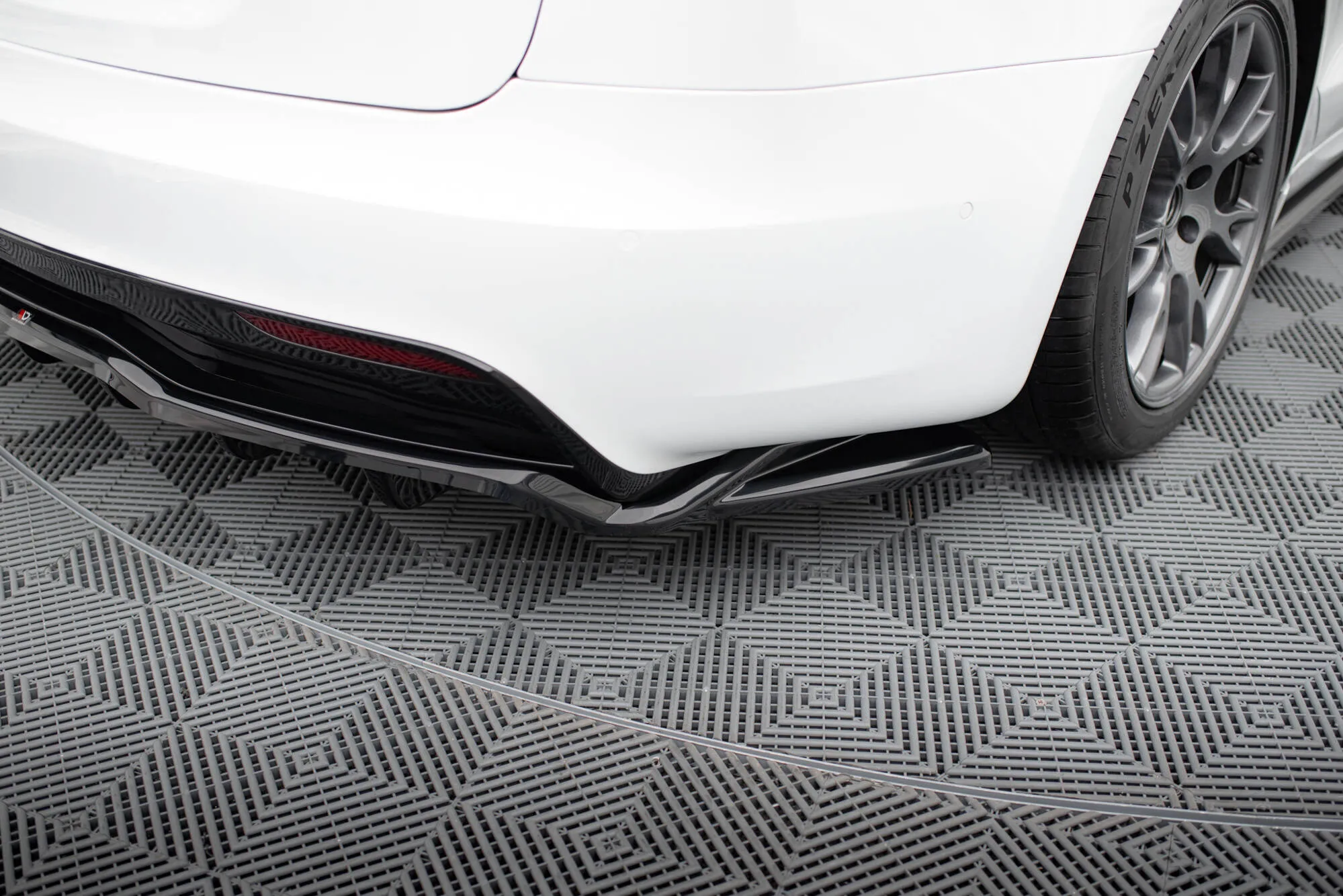 Diffuser V.2 Tesla Model S Plaid Mk1 Facelift - Bilde 5