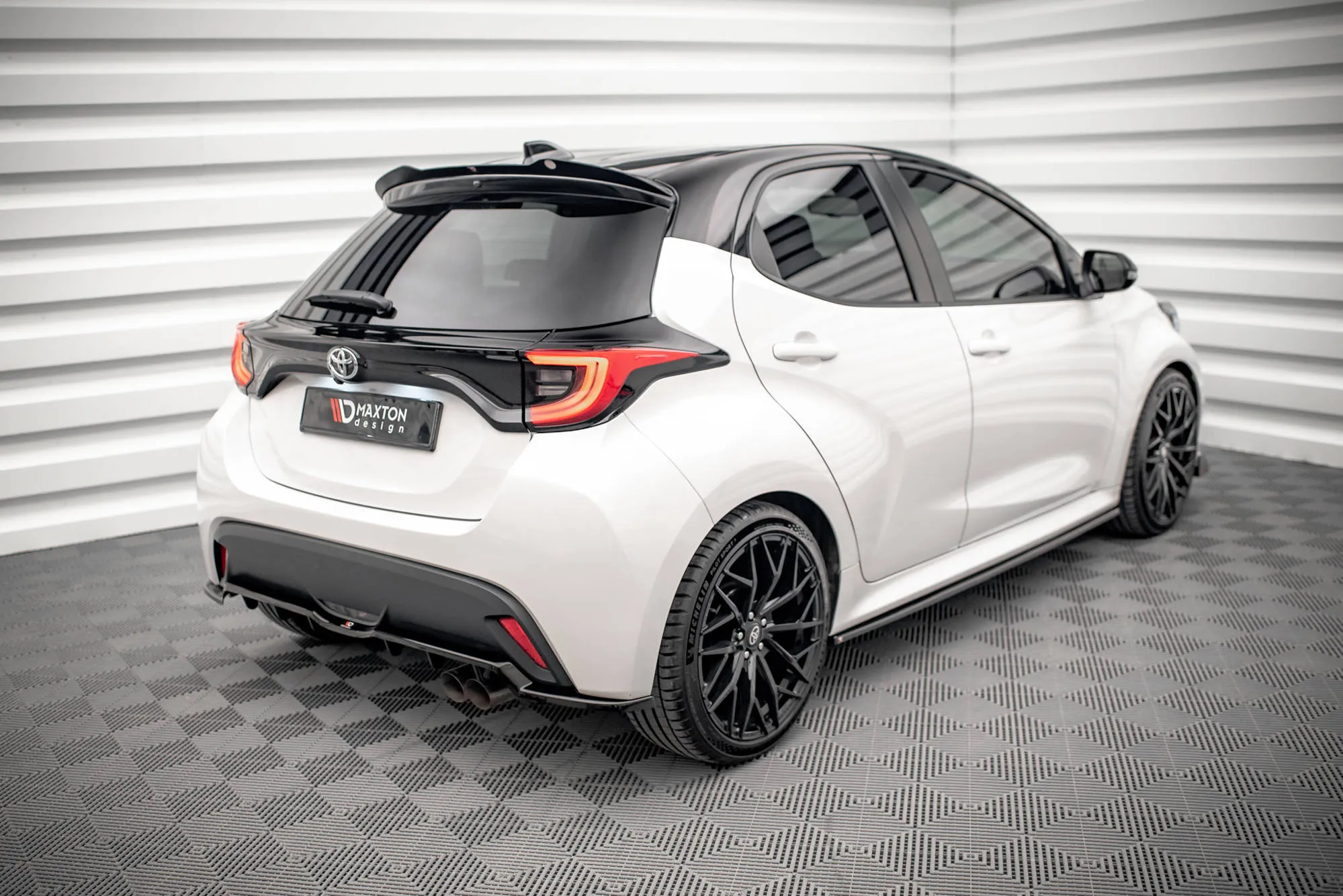 Diffuser V.2 Toyota Yaris Mk4 - Bilde 2