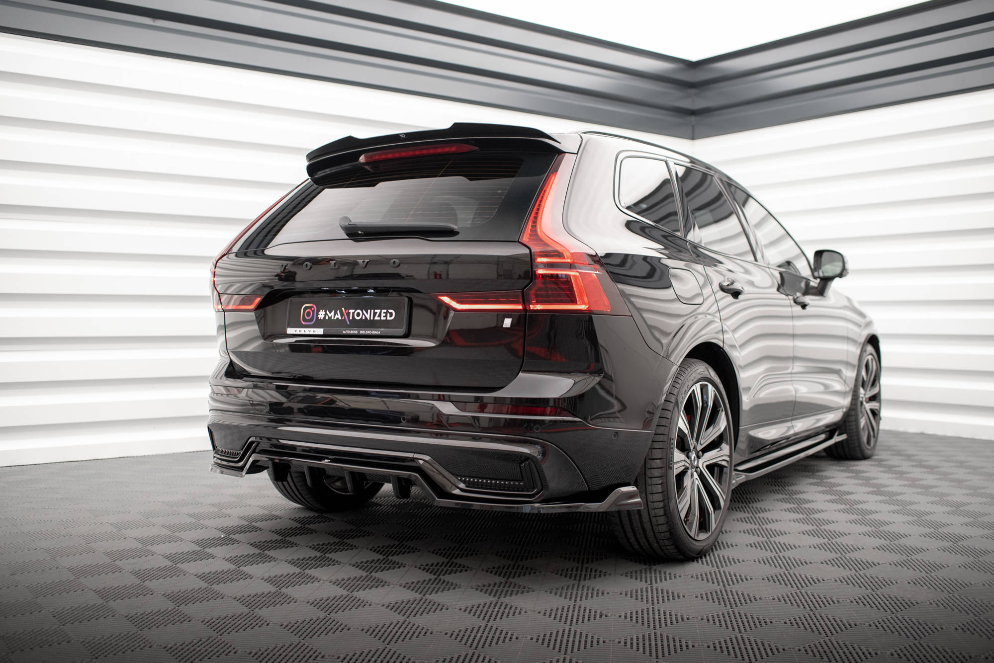 Diffuser Volvo XC60 R-Design Mk2 Facelift