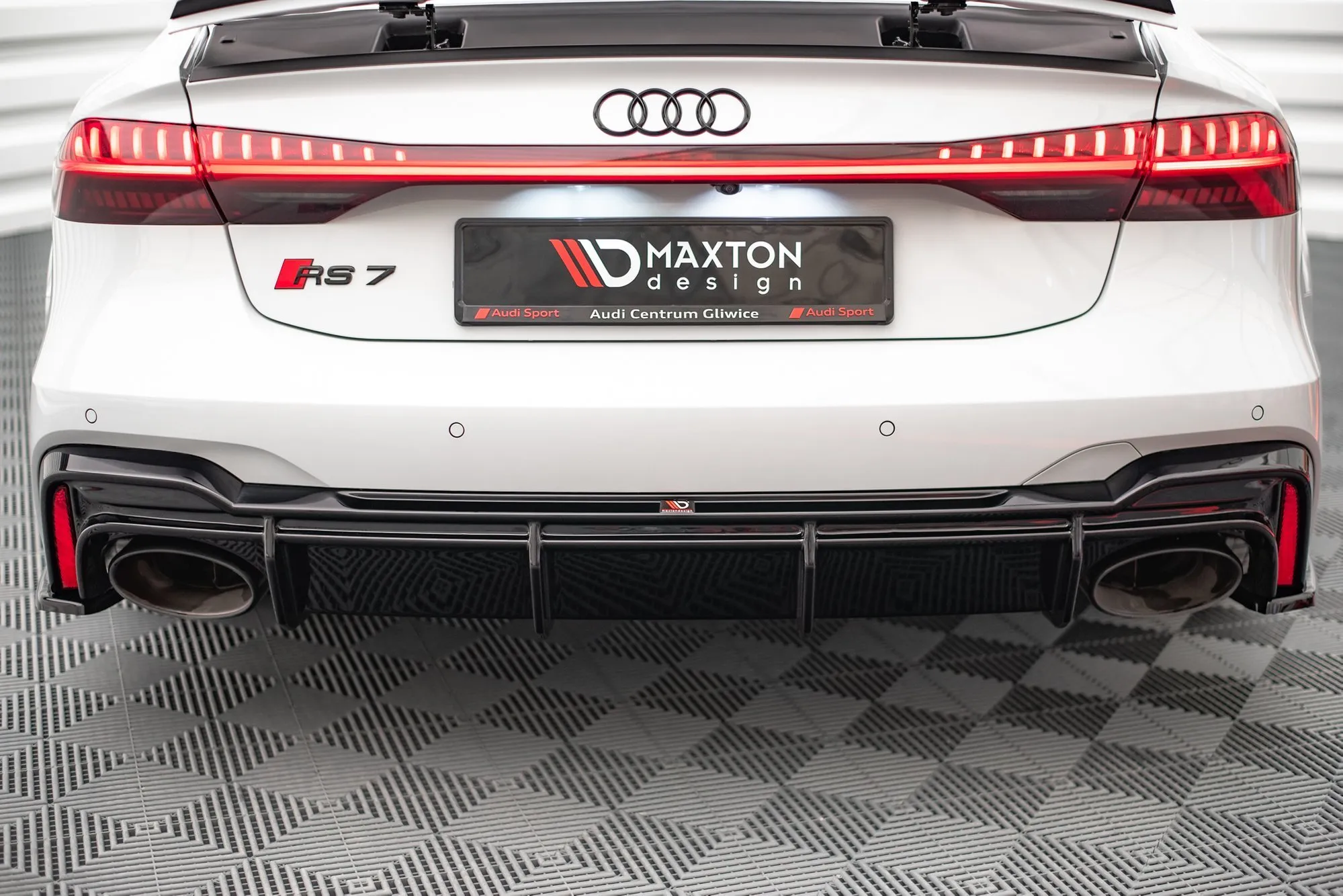Diffuser Audi RS7 C8