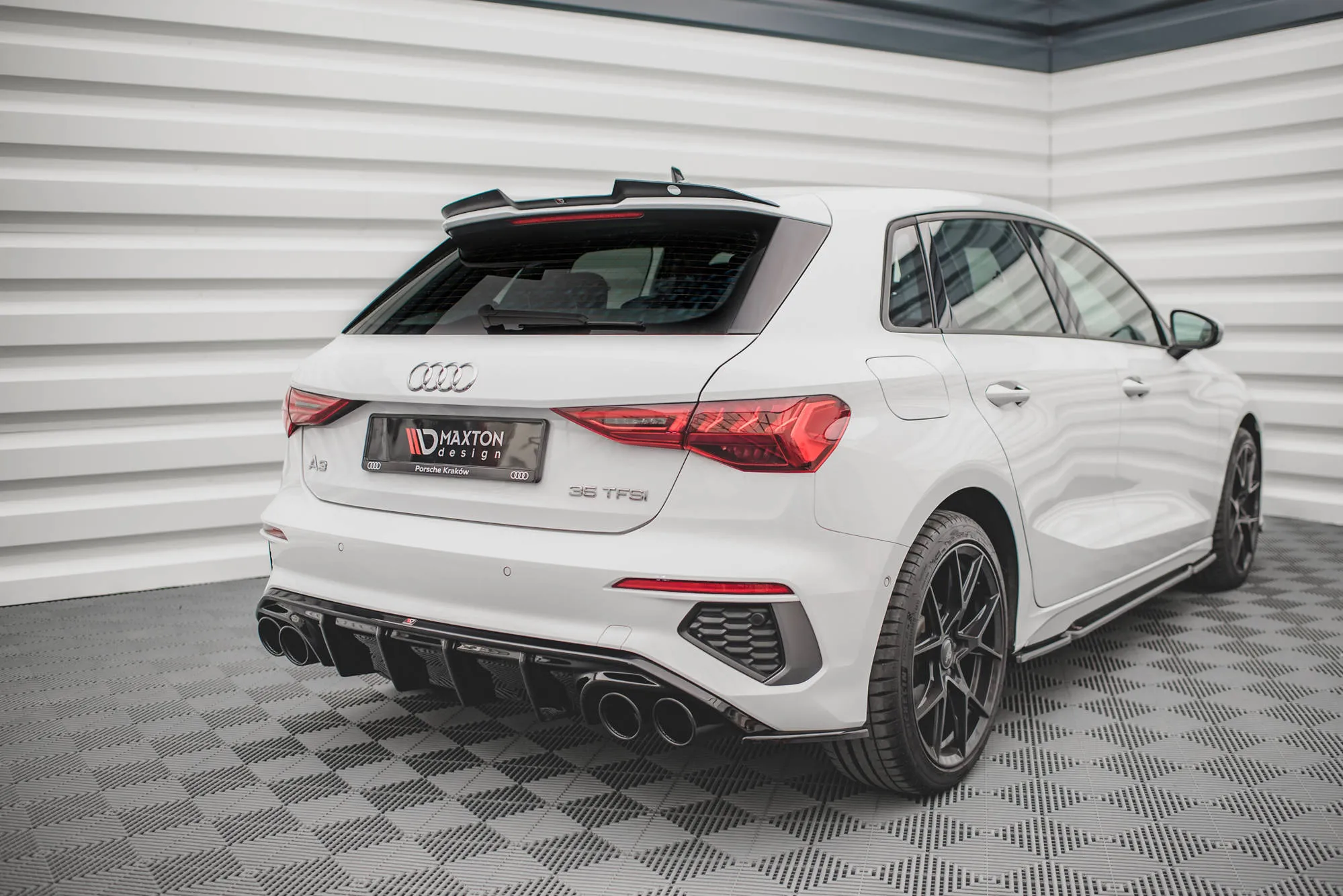 Baksplitter Med Eksosgrill Wydechu Audi A3 S-Line Sportback 8Y - Bilde 4