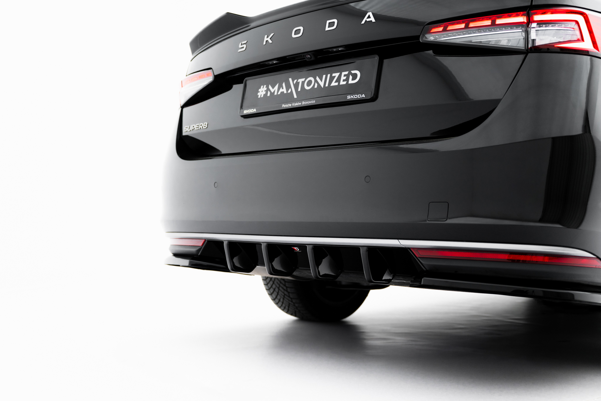 Diffuser Skoda Superb Mk4