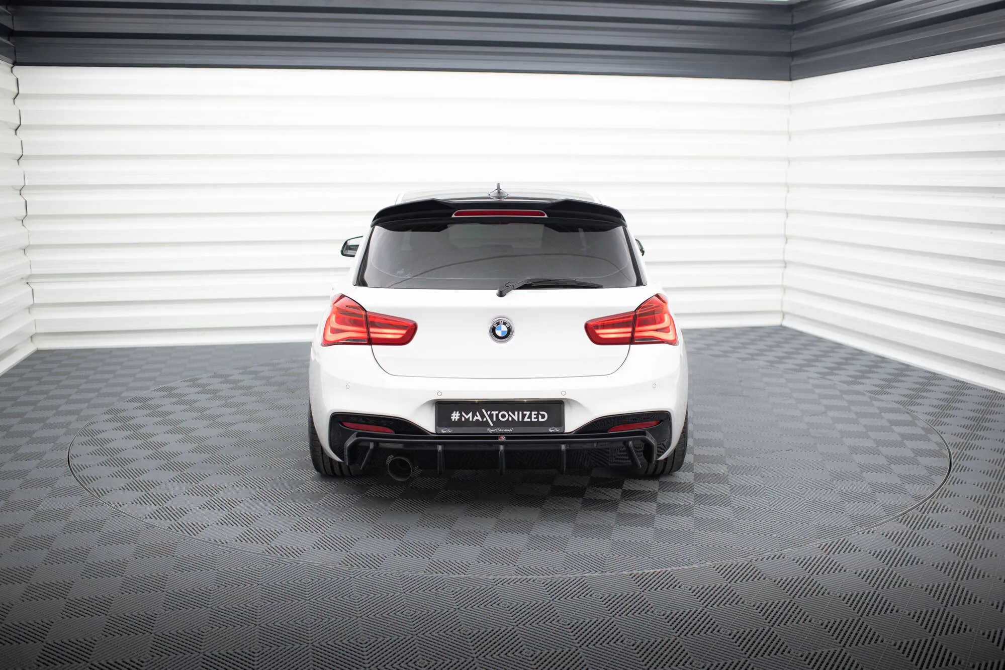 Diffuser V.3 BMW 1 M-Pack F20 Facelift - Bilde 2