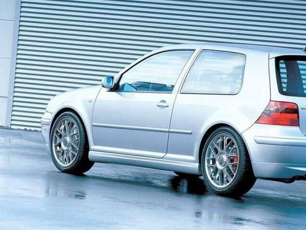 Sideskjørt VW Golf 4 25’th Anniversary Look