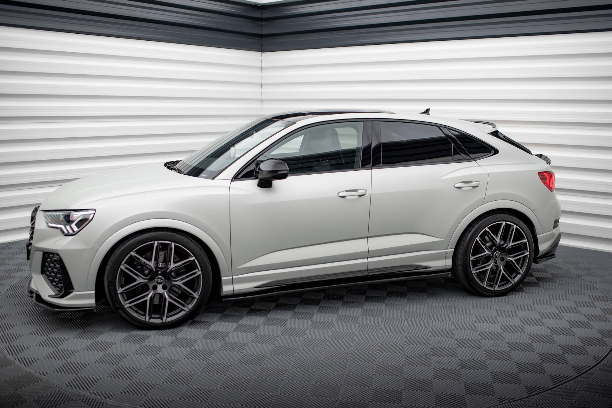 Splittersett Audi RSQ3 F3