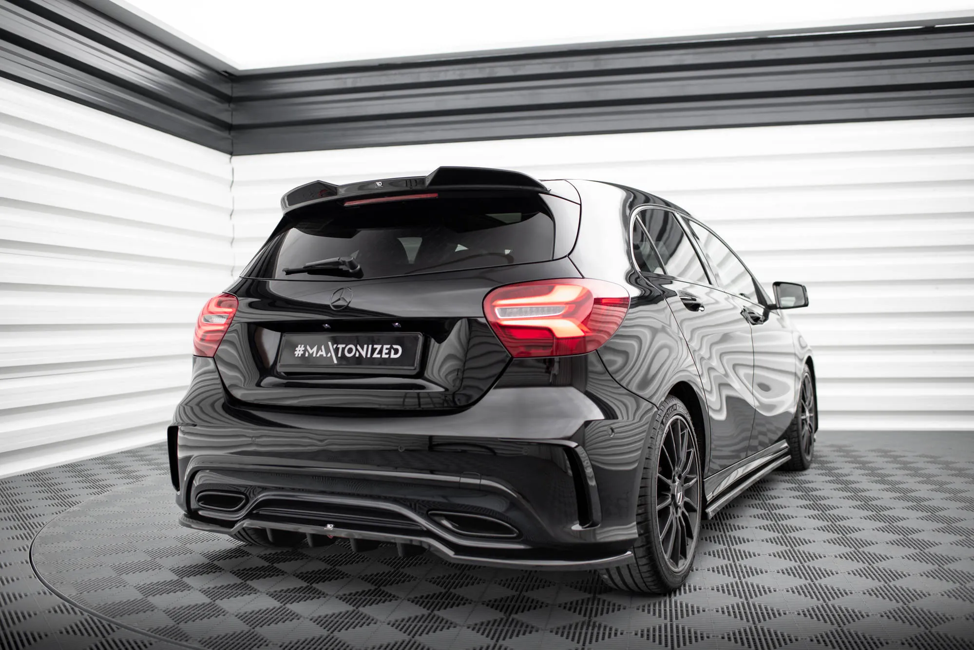 Splittersett Mercedes-Benz A AMG-Line W176 Facelift - Bilde 12
