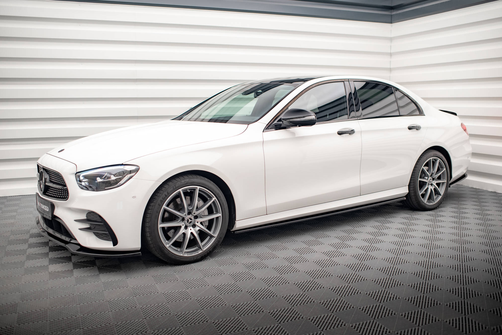 Splittersett Mercedes-Benz E AMG-Line Sedan W213 Facelift