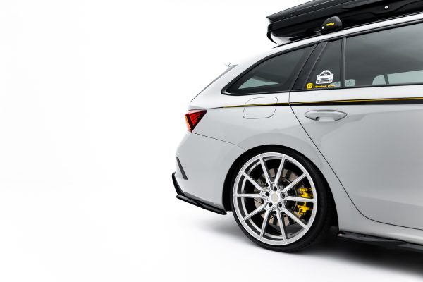 Splittersett V.1 Skoda Octavia RS Combi Mk4