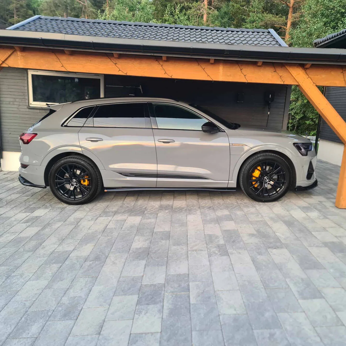 Sideskjørt Audi e-Tron S-Line - Bilde 2