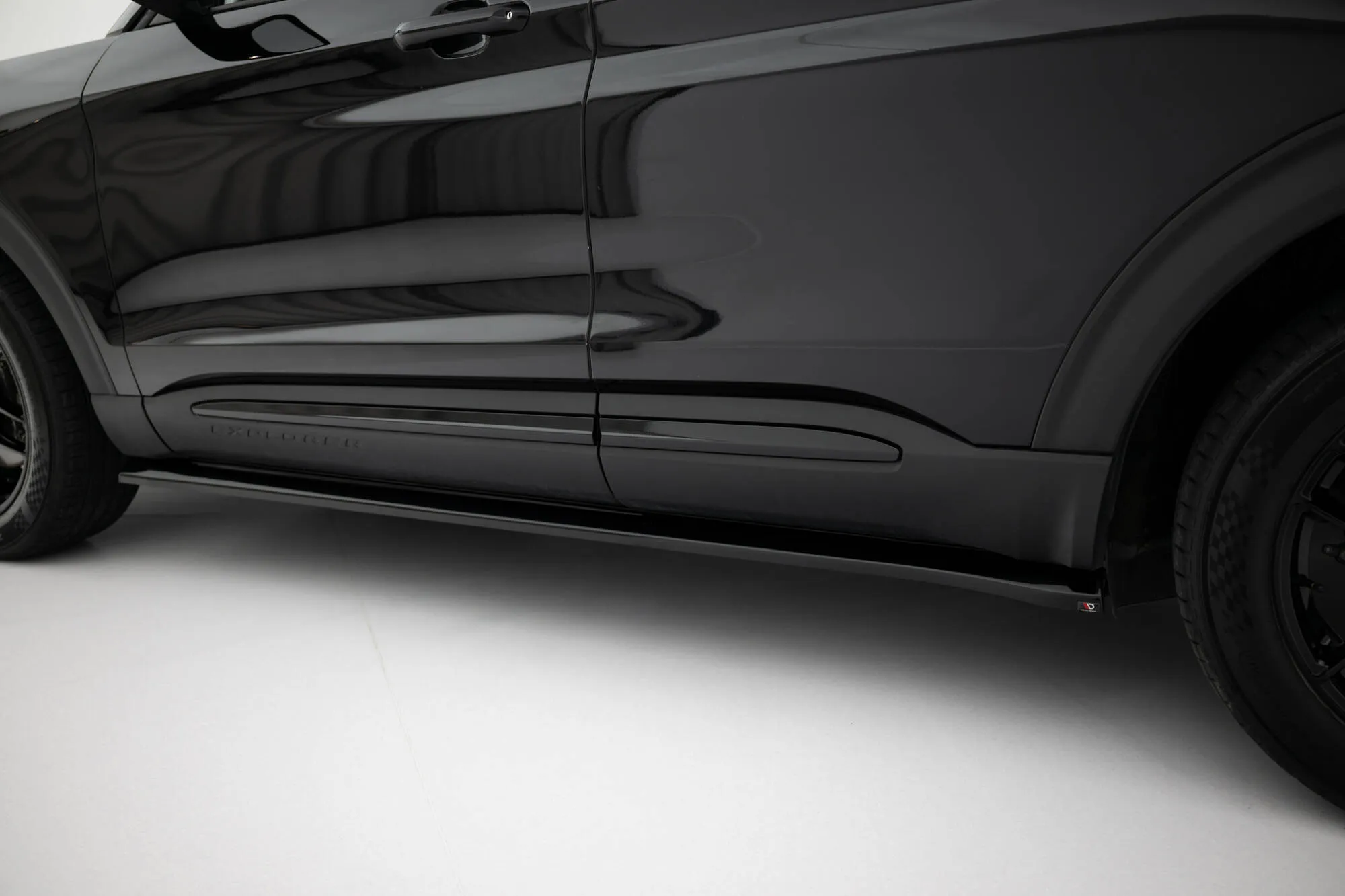 Sideskjørt Ford Explorer XLT Mk6 - Bilde 3