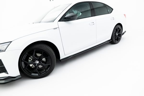 Sideskjørt Skoda Octavia Sportline Liftback / Combi Mk4 Facelift