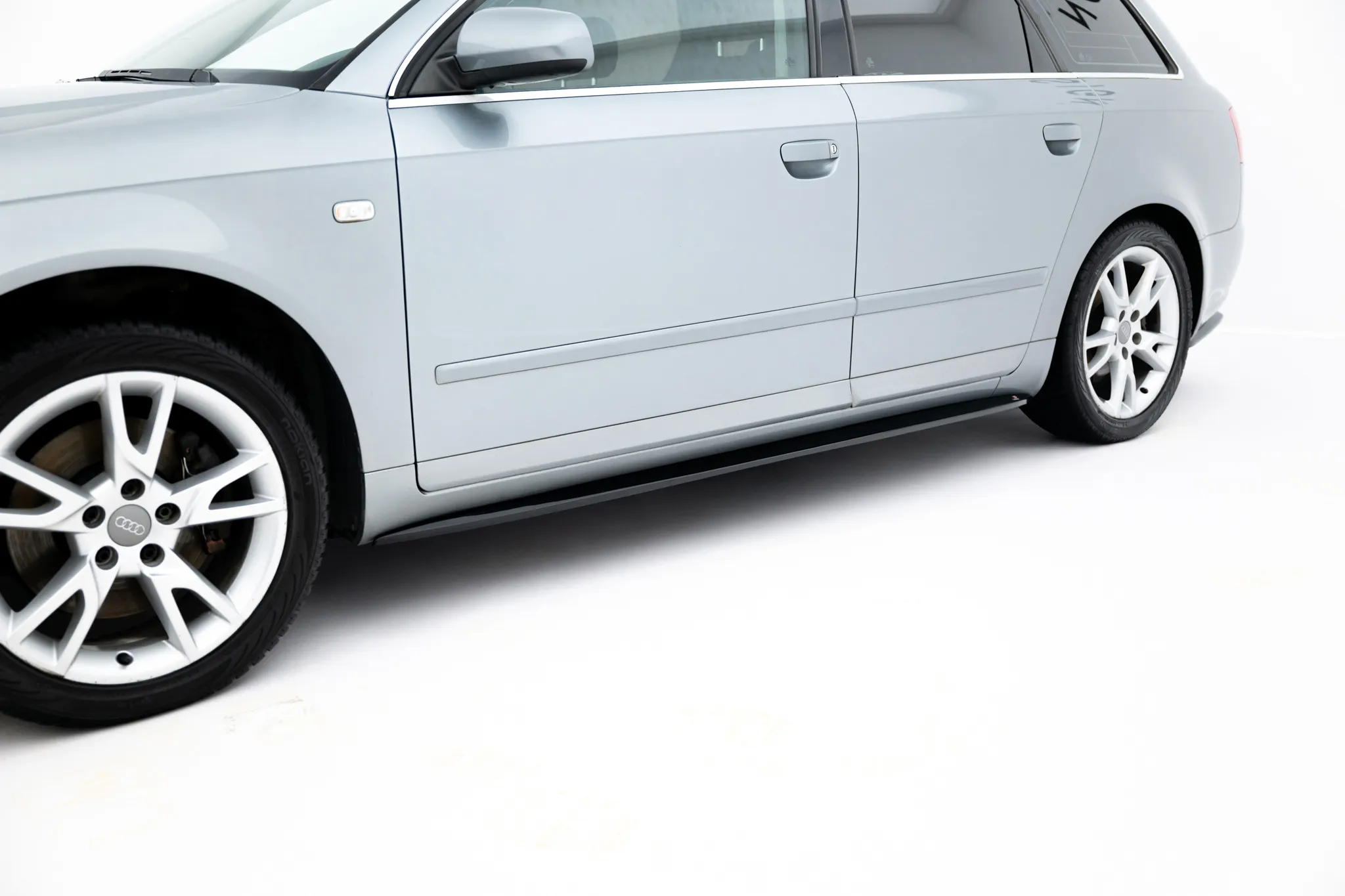 Sideskjørt V.1 Audi S4 / A4 / A4 S-Line B6 / B7