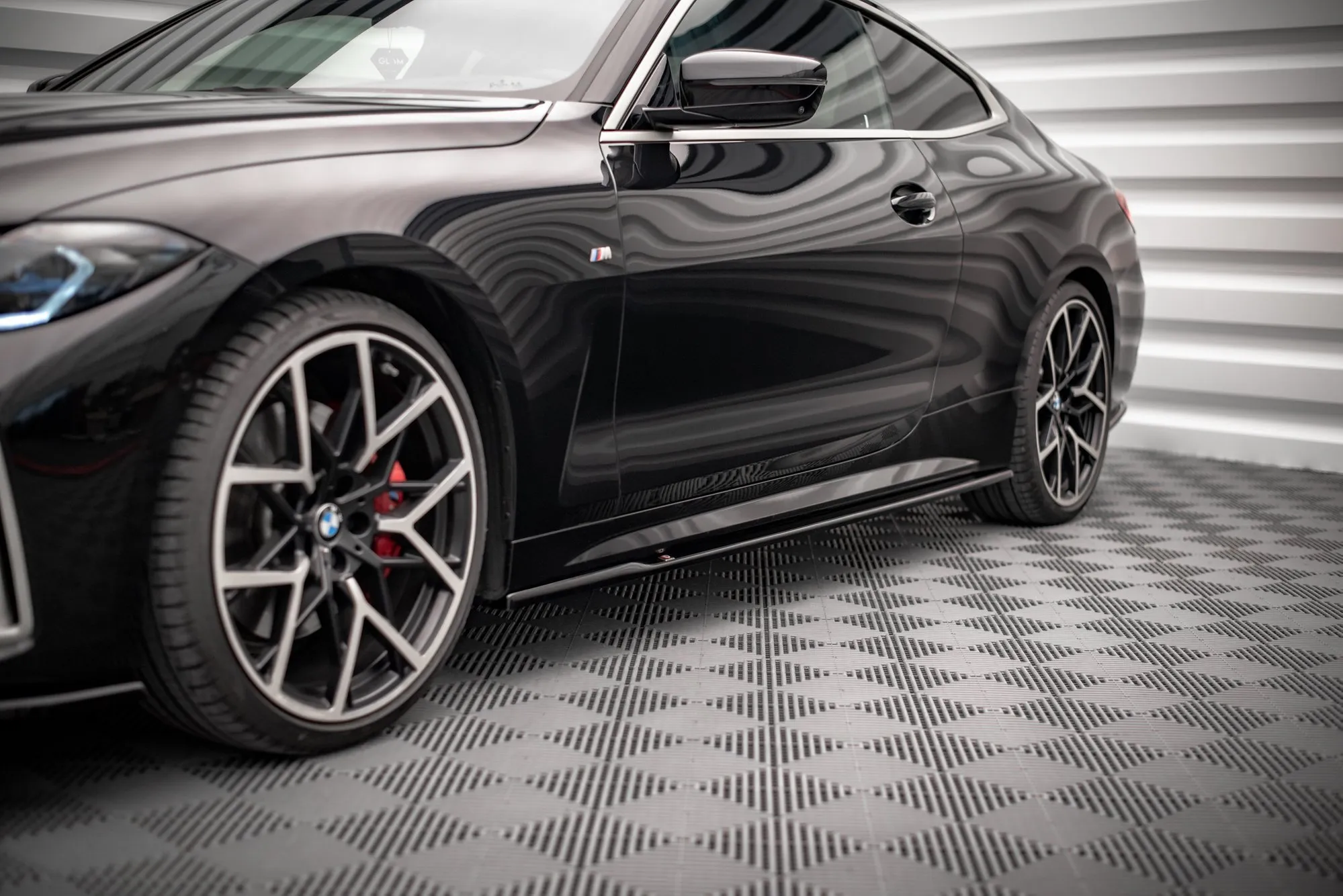 Sideskjørt V.1 BMW 4 M-Pack / M440i G22 / G23 / G22 Facelift / G23 Facelift