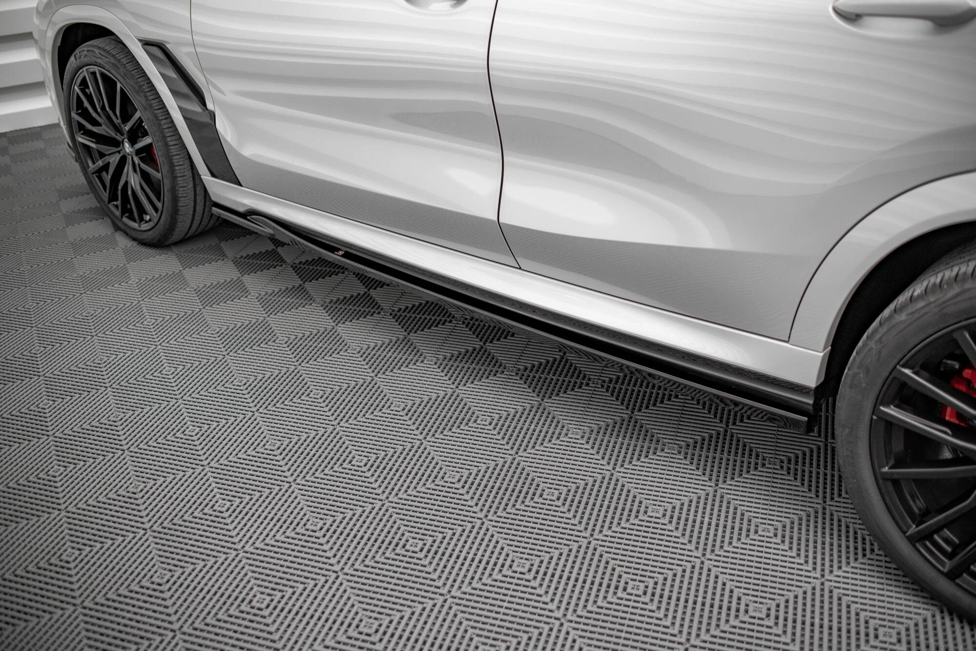 Sideskjørt V.1 BMW X6 M F96 / X6 M-Pack G06