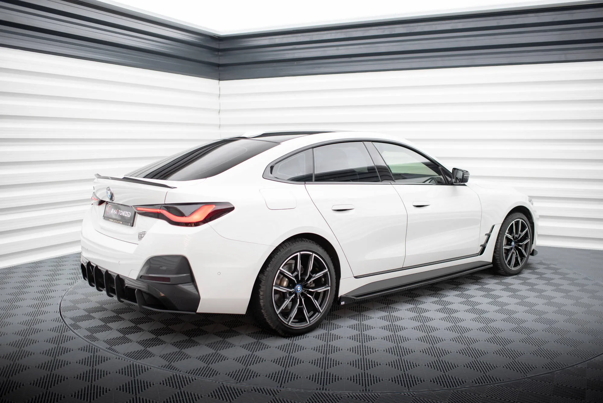 Sideskjørt V.1 BMW i4 M-Pack G26 - Bilde 3