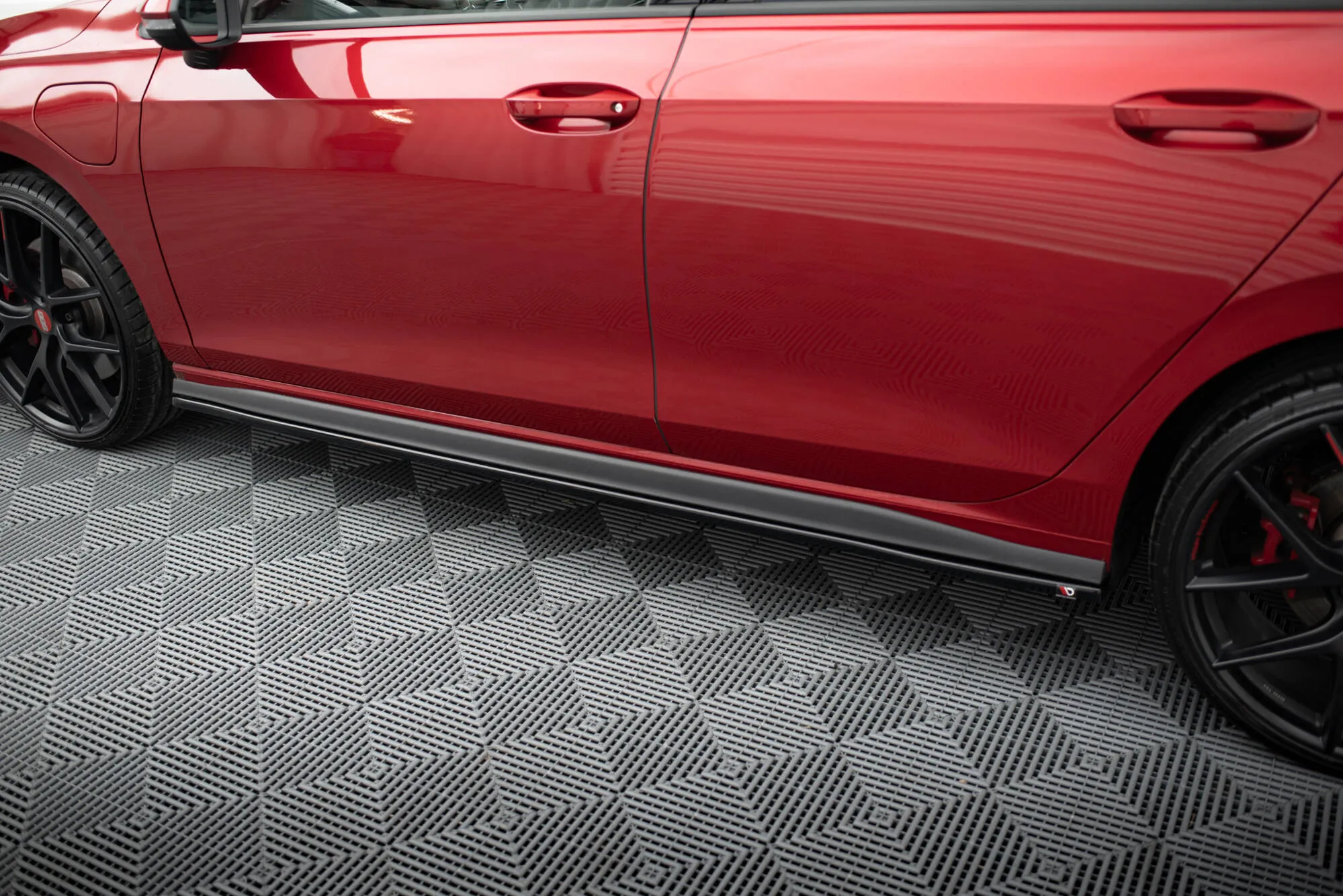 Sideskjørt V.1 Volkswagen Golf GTI / GTE / GTI Clubsport / GTD / R-Line Mk8 - Bilde 5