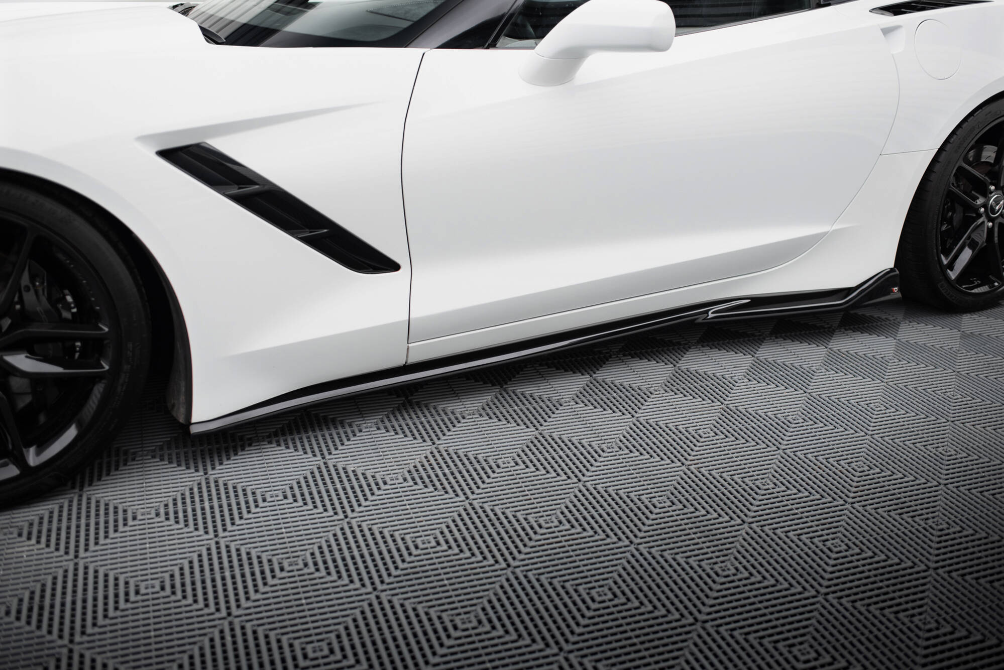 Sideskjørt V.2 Chevrolet Corvette Stingray C7