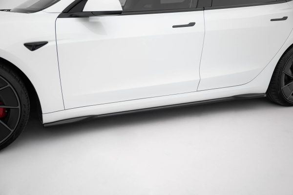 Sideskjørt V.2 Tesla Model 3 Performance Mk1 Facelift