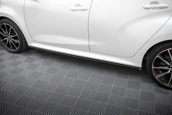 Sideskjørt V.2 Toyota Yaris Mk4