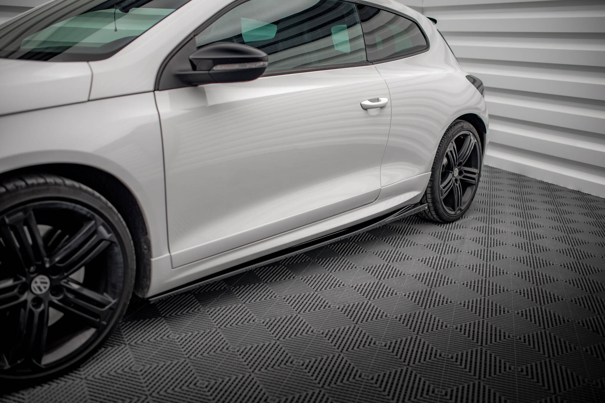 Sideskjørt V.2 Volkswagen Scirocco R Mk3