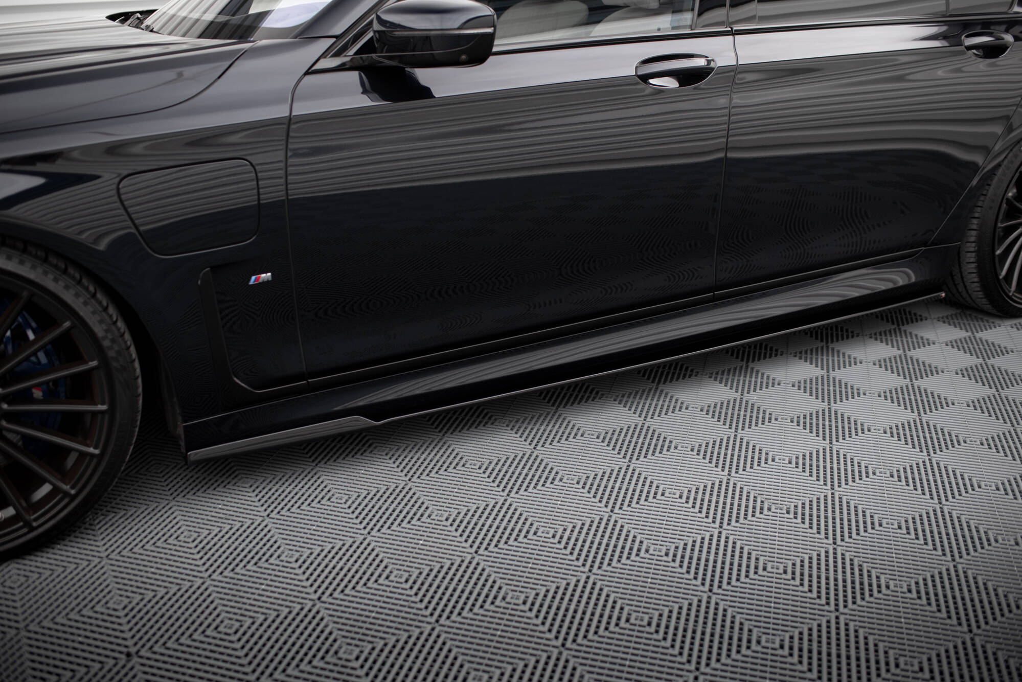 Sideskjørt V.2 BMW 7 Long M-Pack G12