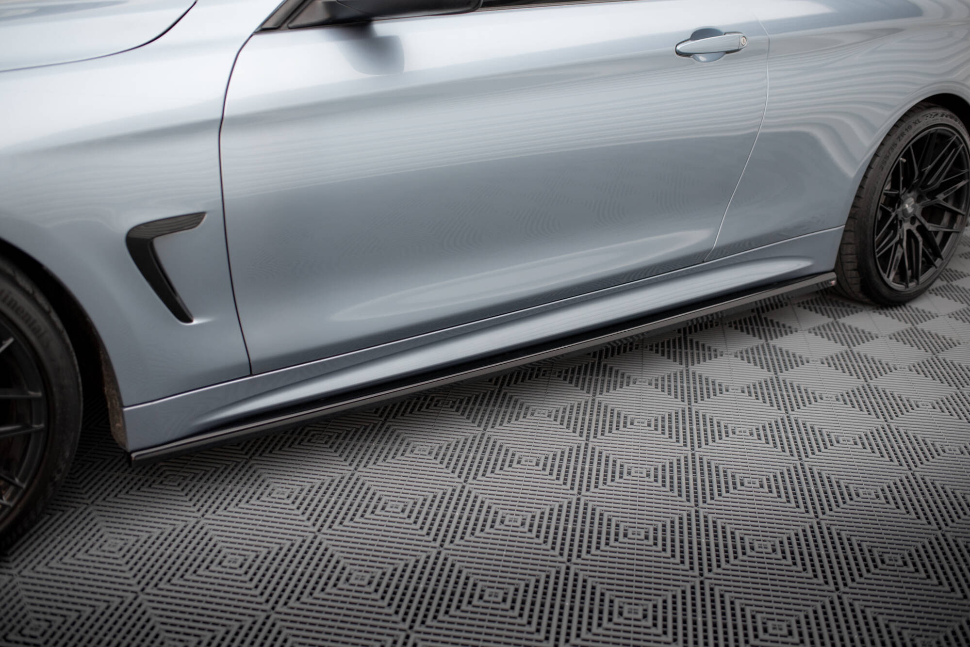 Sideskjørt V.3 BMW 4 Coupe / Gran Coupe / Cabrio M-Pack F32 / F36 / F33