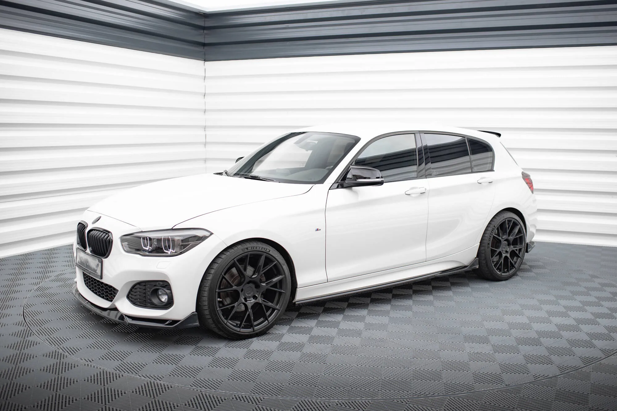 Sideskjørt V.3 CSL Look BMW 1 M-Pack / M140i F20 Facelift - Bilde 2