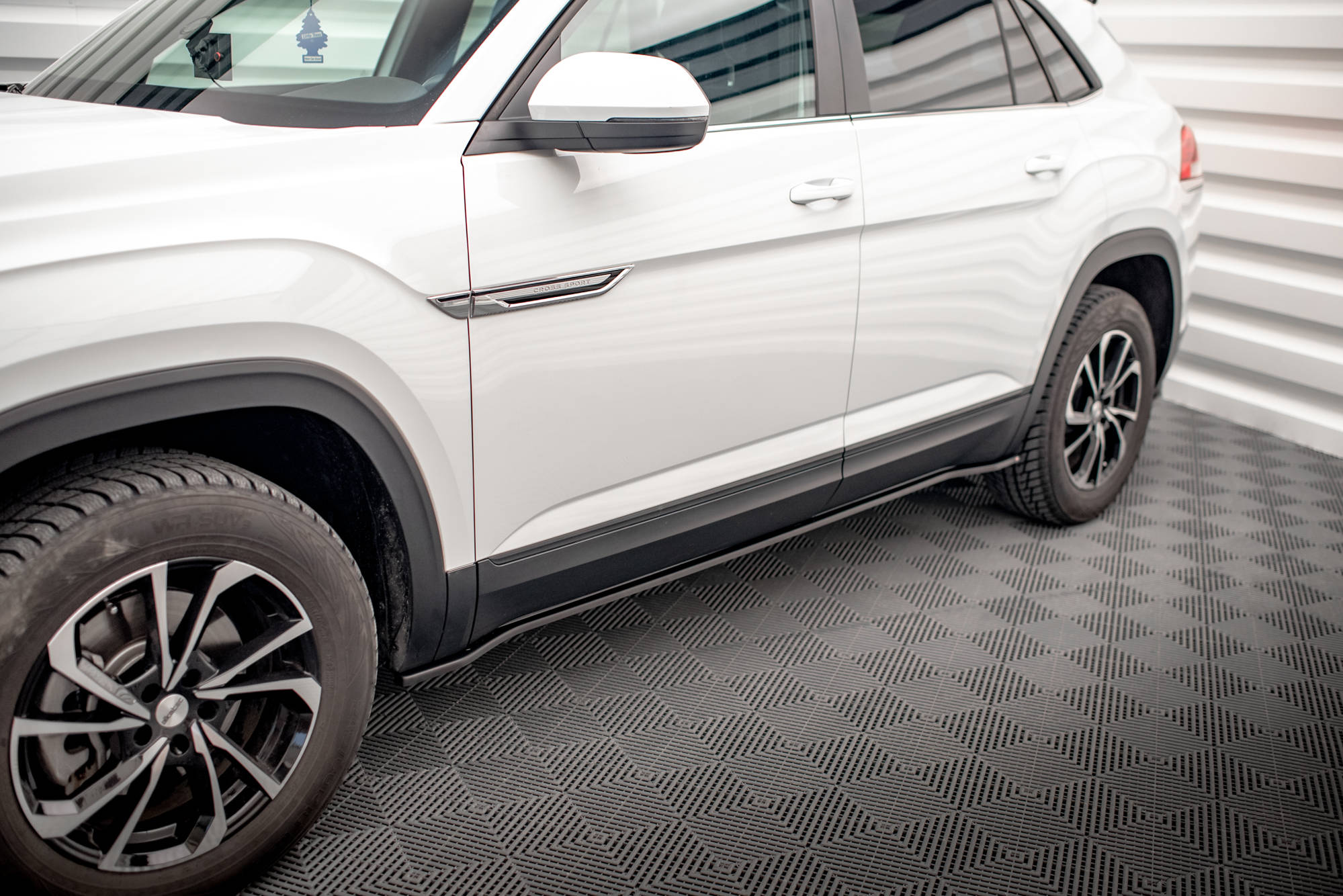 Sideskjørt Volkswagen Atlas Cross Sport