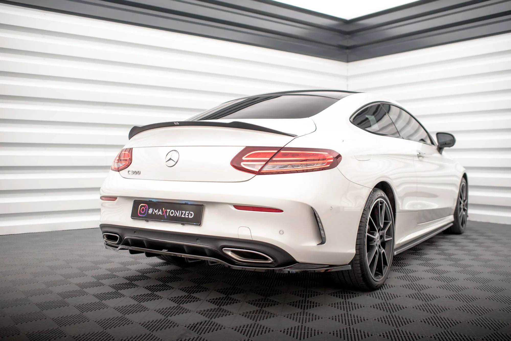 Spoiler Cap tylnego Mercedes- Benz C Coupe AMG-Line C205 Facelift - Bilde 2