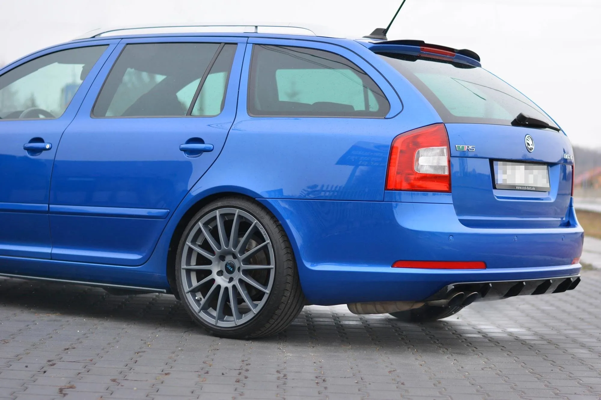 Spoiler Cap Skoda Octavia RS Mk2 / Mk2 FL Kombi - Bilde 3